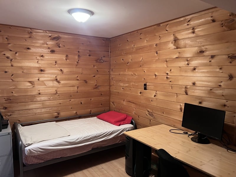 Bedroom 2 alternate view